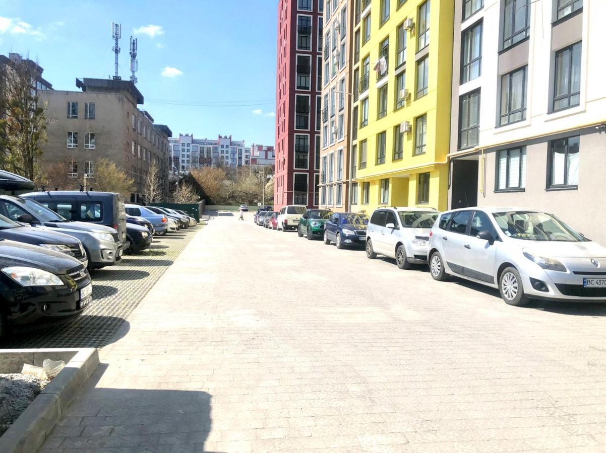 לבוב Osapart Beautiful Apartment In A Complex Semycvit מראה חיצוני תמונה