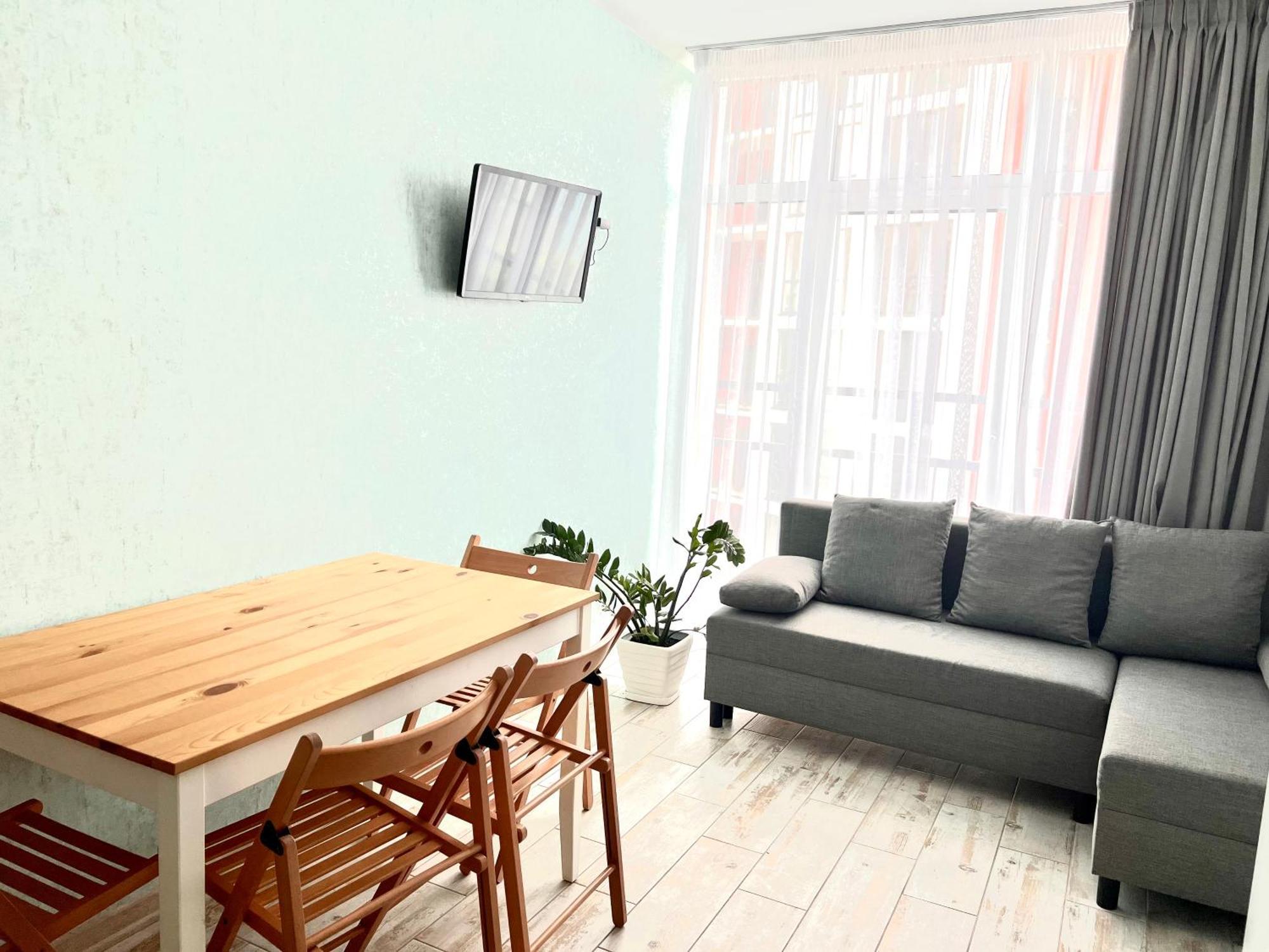 לבוב Osapart Beautiful Apartment In A Complex Semycvit מראה חיצוני תמונה